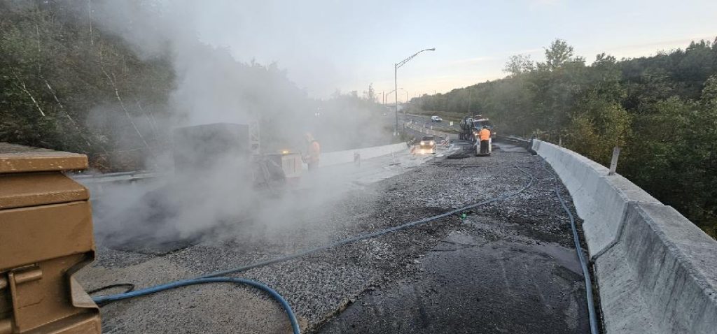 The 710v robot performing hydrodemolition.